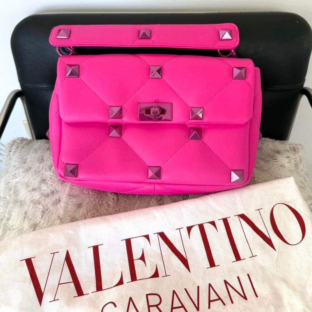 VALENTINO GARAVINI HOT PINK ROMAN STUD LARGE SHOULDER BAG
